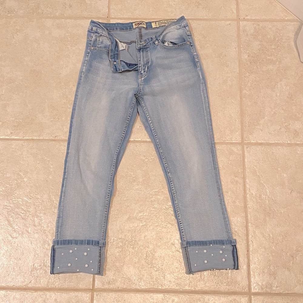 Adorable embellished hem crop/ankle length girls jeans size 11